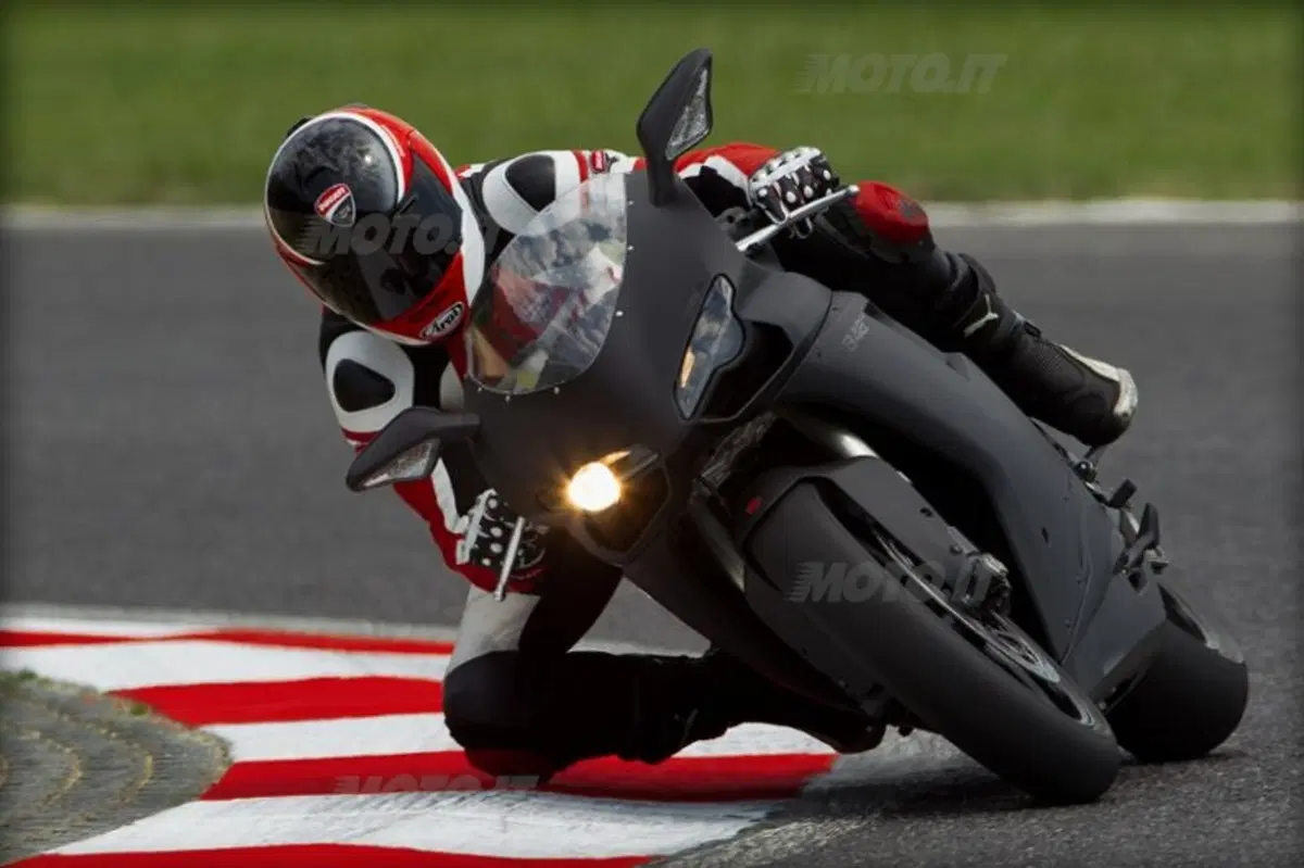 Presentata la Ducati 848 versione Evo (5)