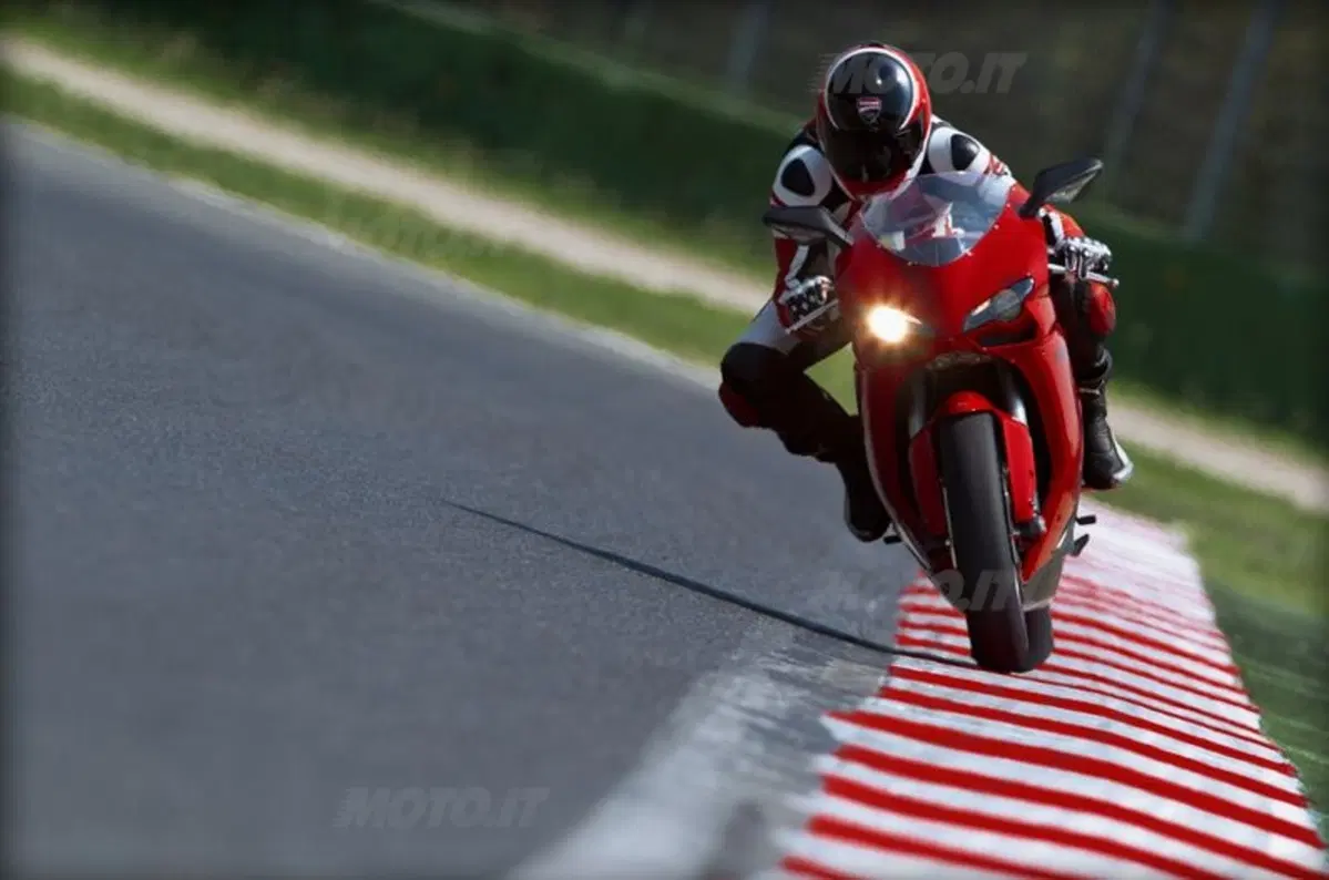 Presentata la Ducati 848 versione Evo (11)