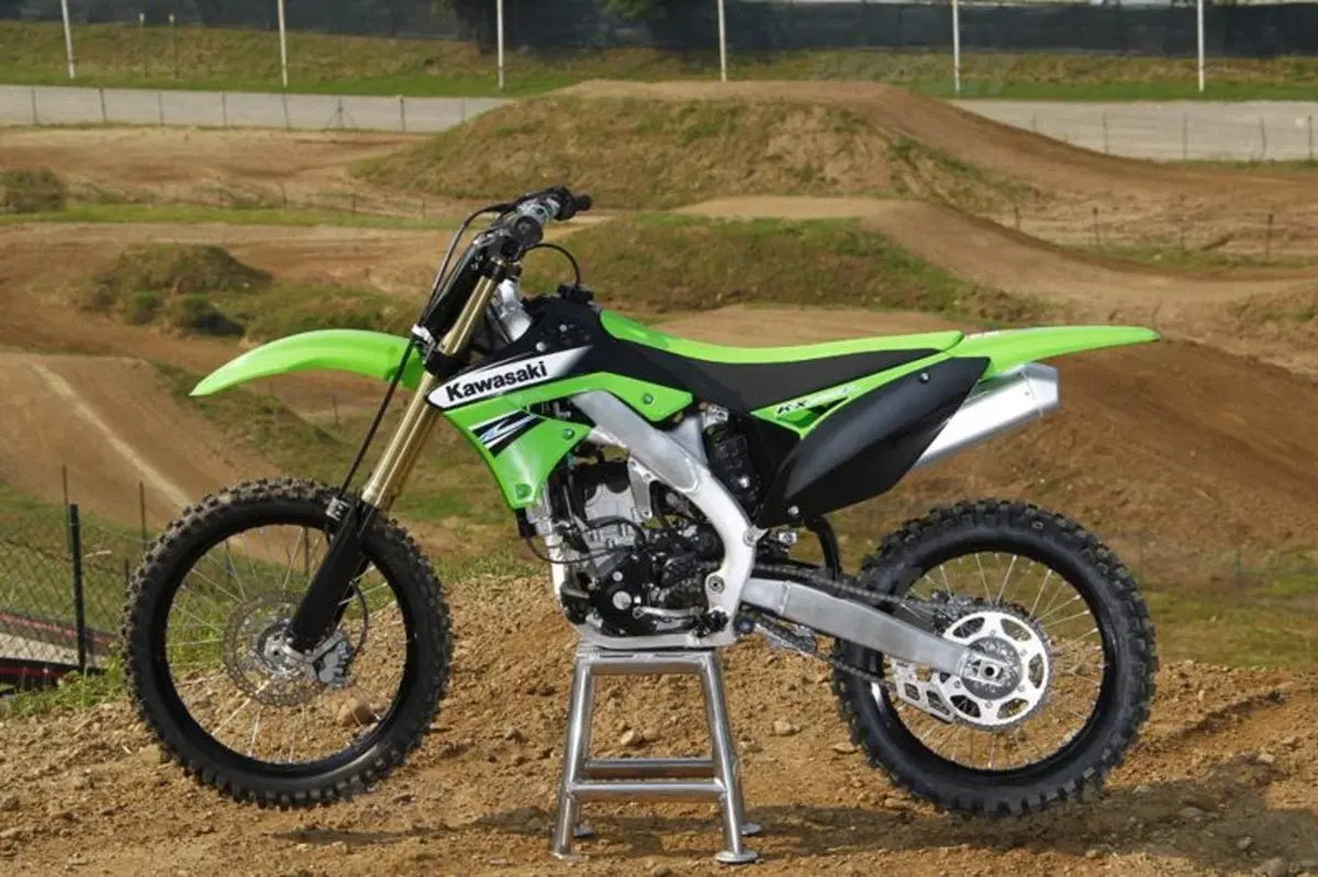 Kawasaki KX 250 F  (19)