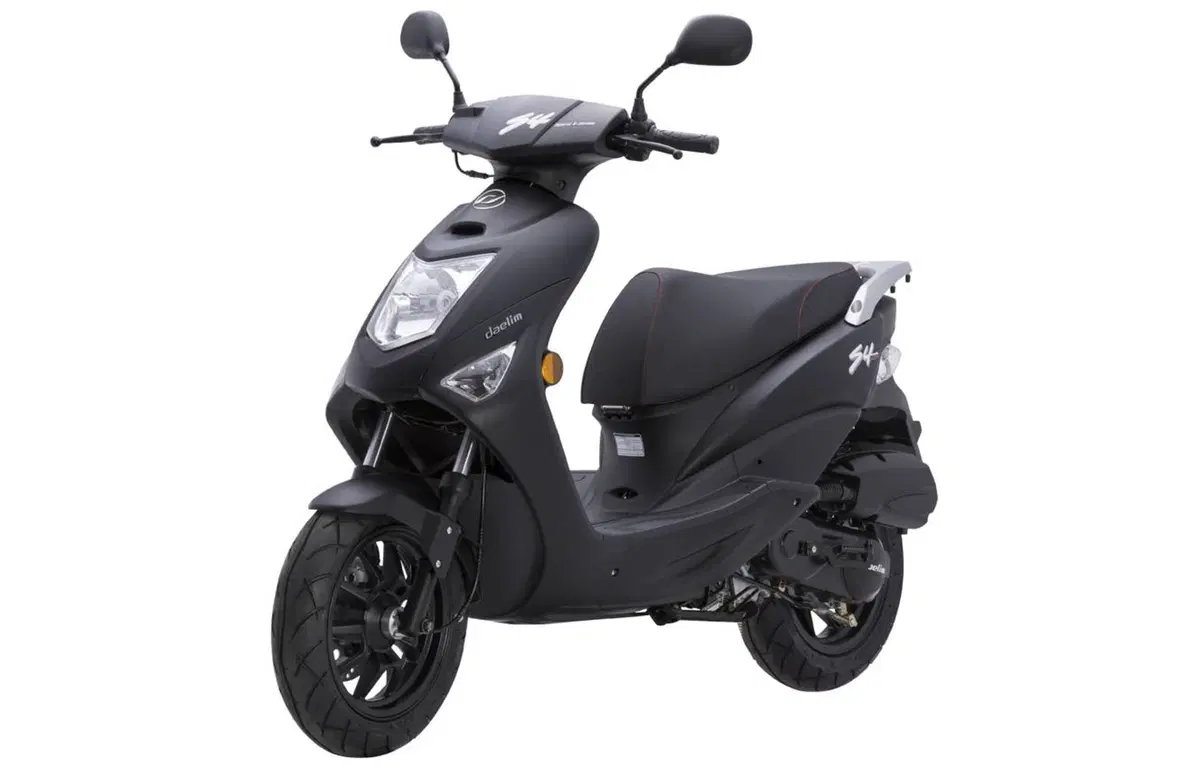 Daelim S4 50 4t (2011 - 18) (3)