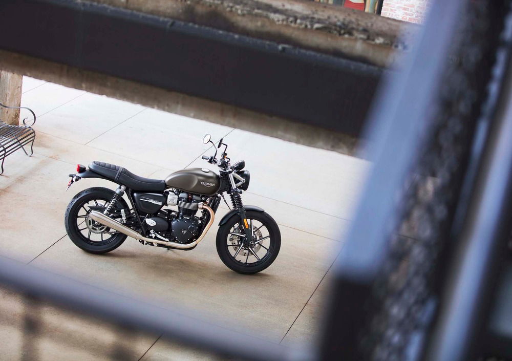 Triumph Street Twin 900 (2019 - 20) (4)