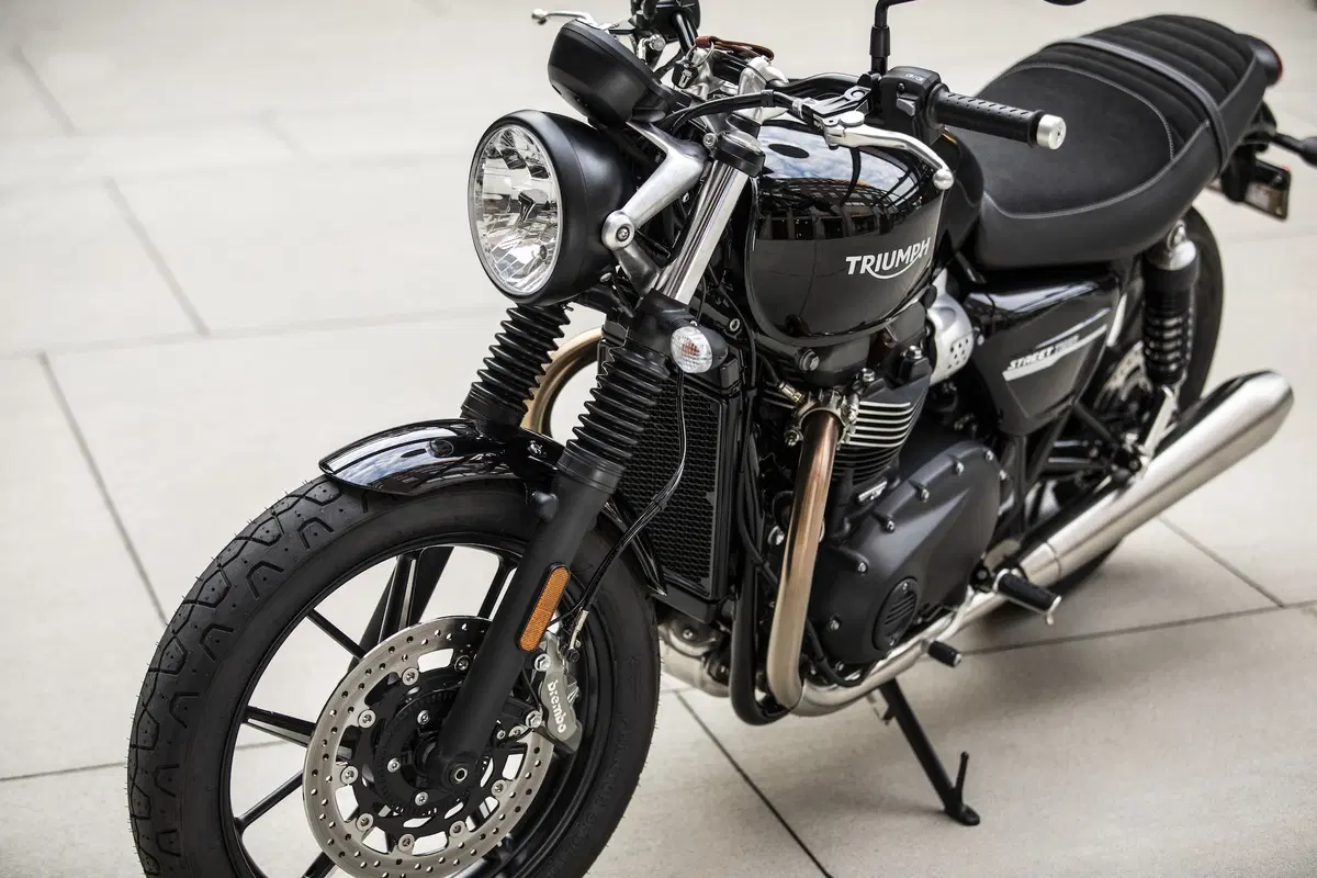 Triumph Street Twin Street Twin 900 (2019 - 20) (5)