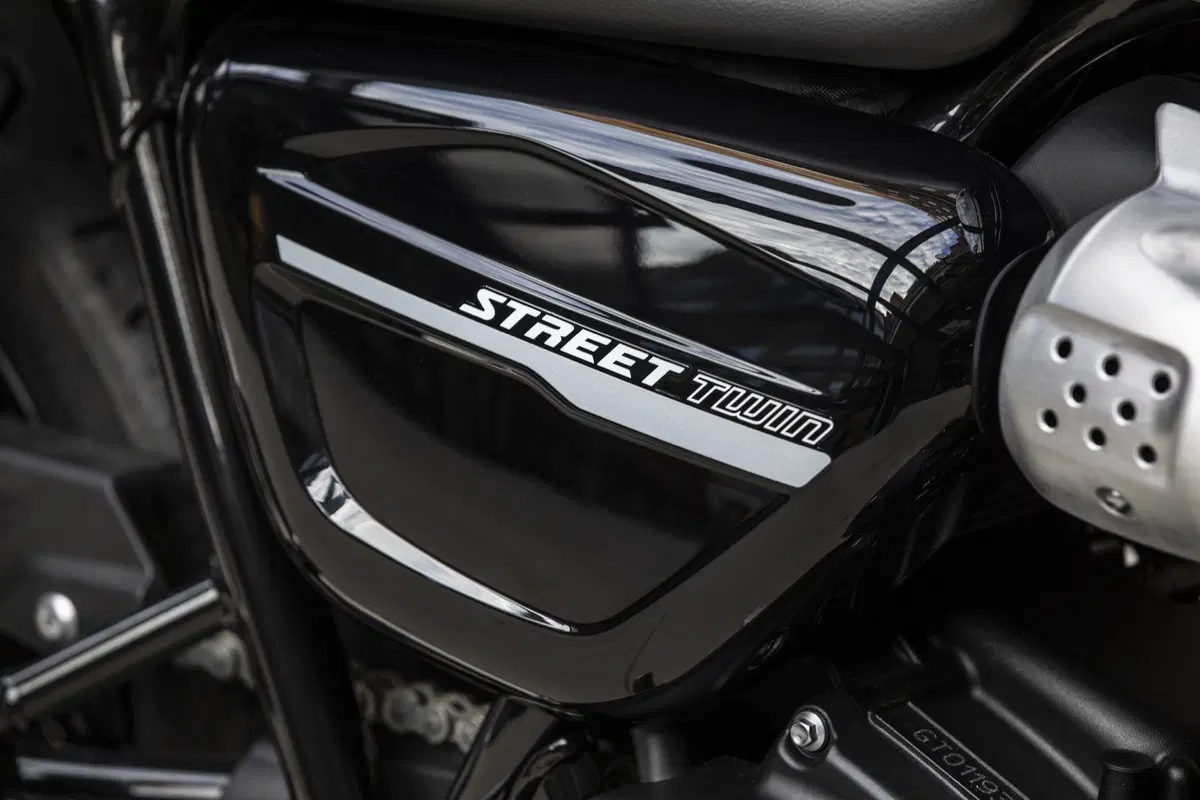 Triumph Street Twin Street Twin 900 (2019 - 20) (9)