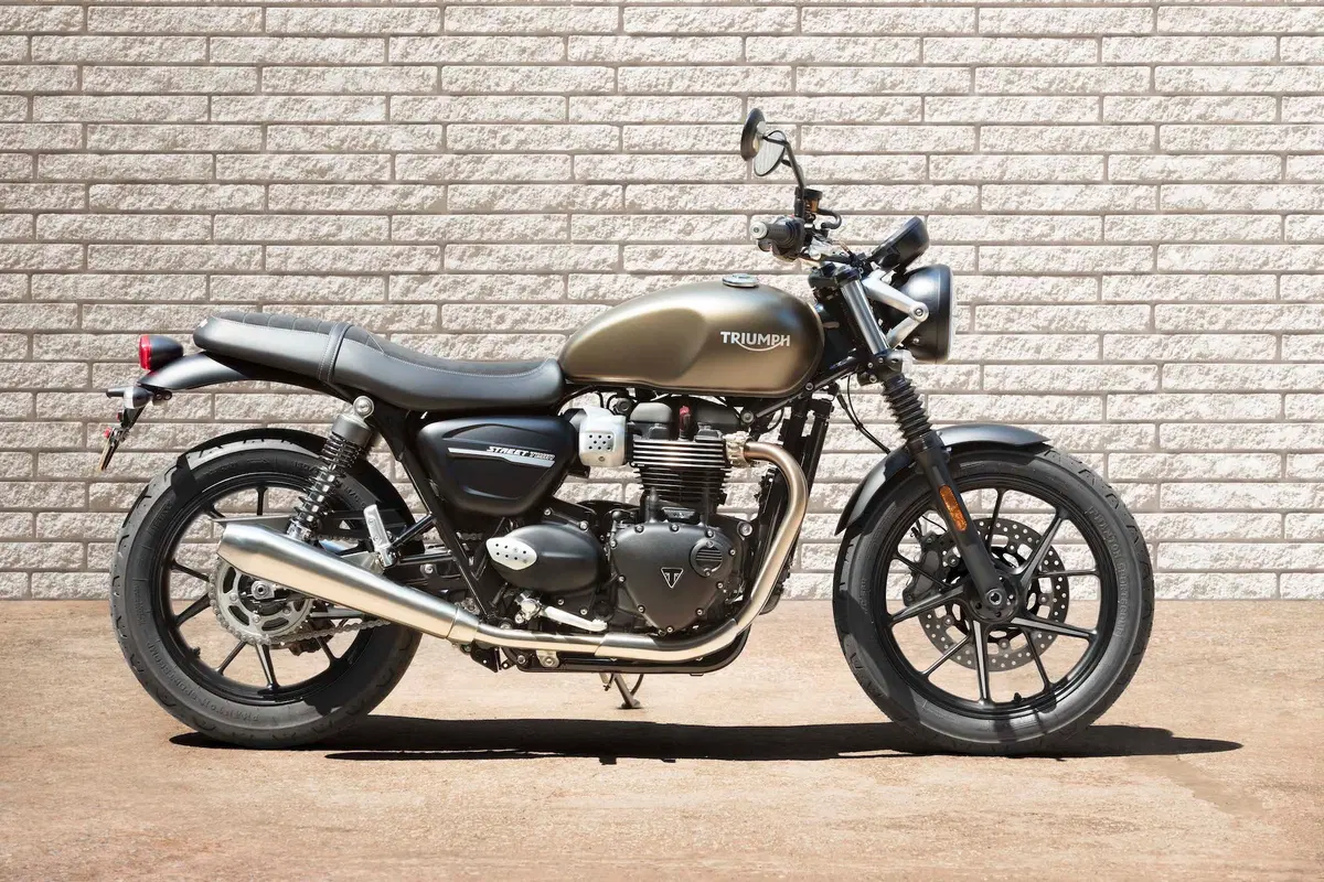 Triumph Street Twin Street Twin 900 (2019 - 20) (3)
