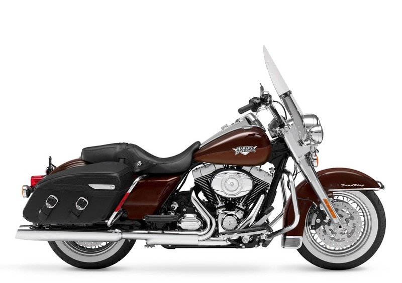 Harley-Davidson Touring 1584 Road King Classic (2007 - 11) - FLHRCI (3)