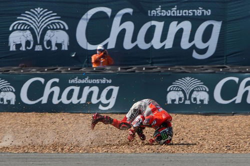 MotoGP 2018. Lorenzo: Caduto per un problema tecnico (5)