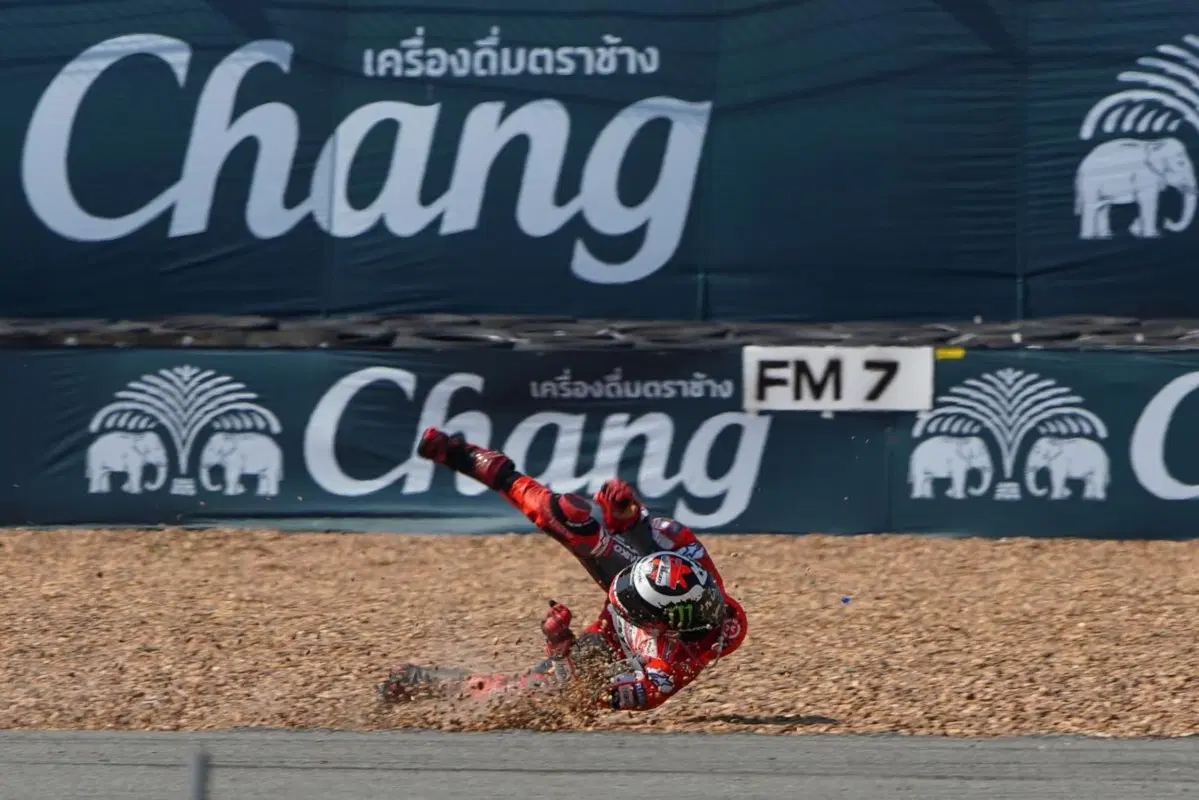 MotoGP 2018. Lorenzo: "Caduto per un problema tecnico"