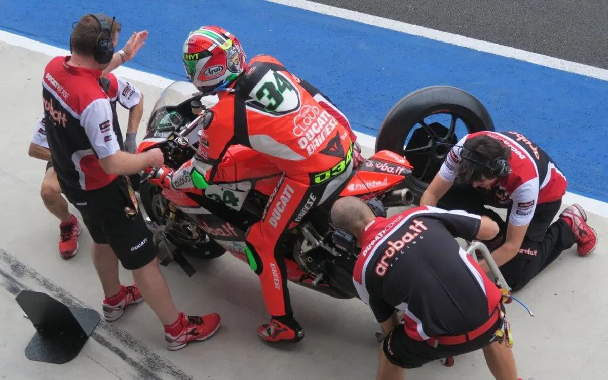 SBK 2016. Le foto dietro le quinte del GP di Thailandia (67)