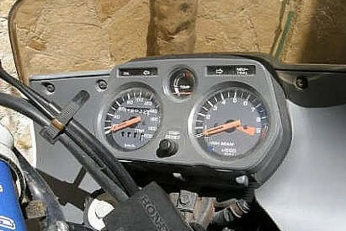 Guida alla Honda Transalp (2)
