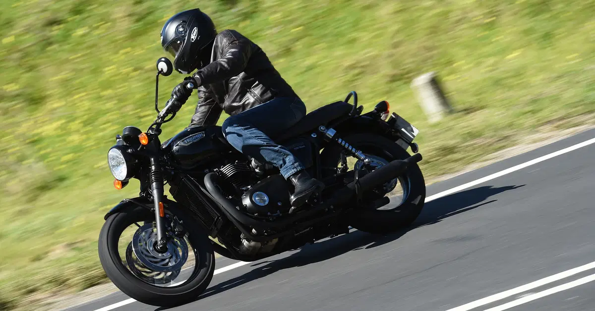 Bonneville T120 Black