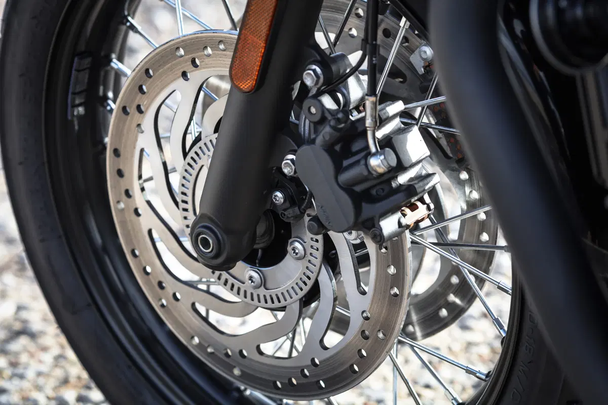 Bonneville T120 Black (3)
