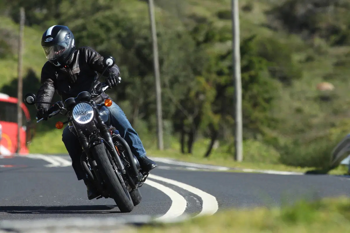 Bonneville T120 Black (3)