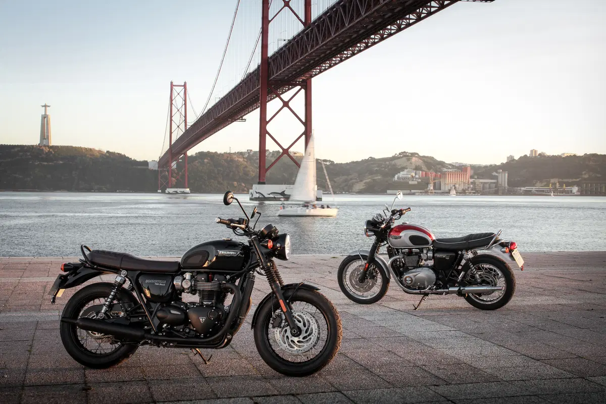 Bonneville T120 Black (9)