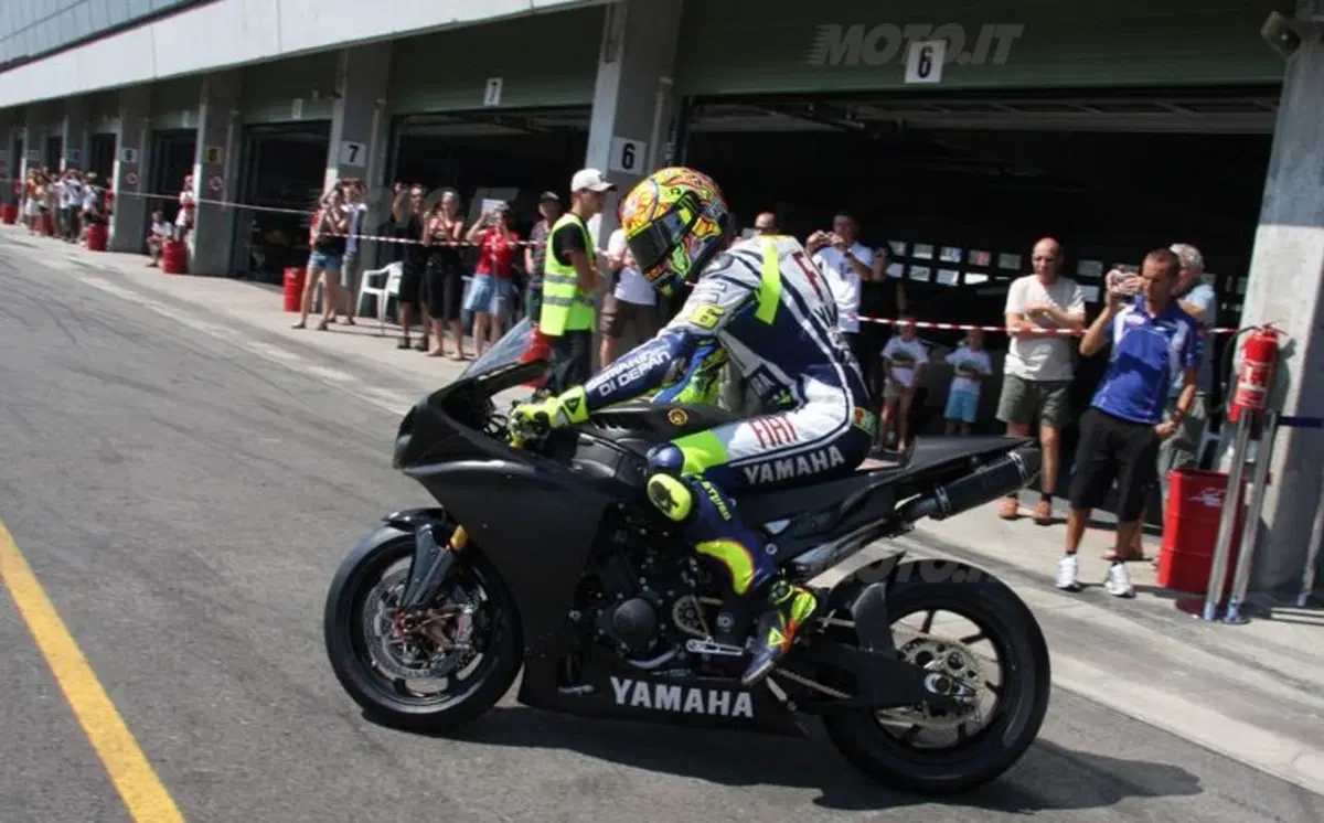 Il Dr. Fischer ha detto "sì": Rossi corre! (2)