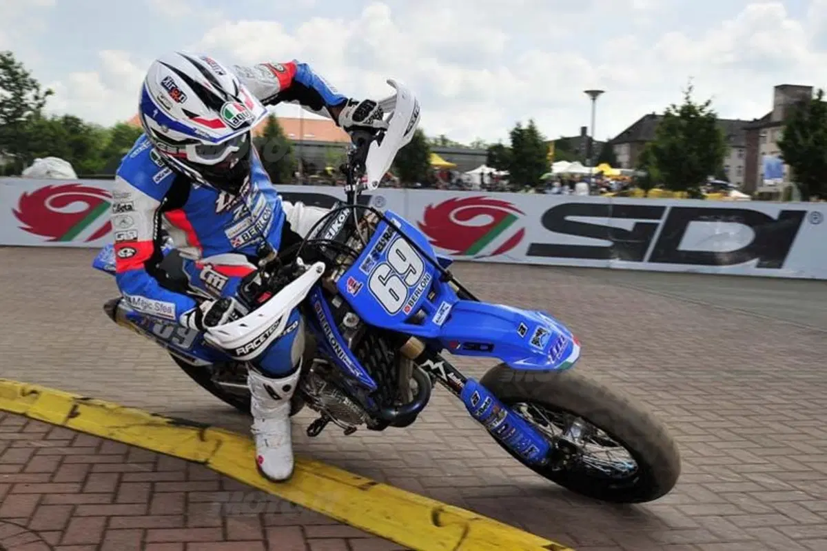 Mondiale Supermoto. Thomas Chareyre espugna Sankt Wendel (8)