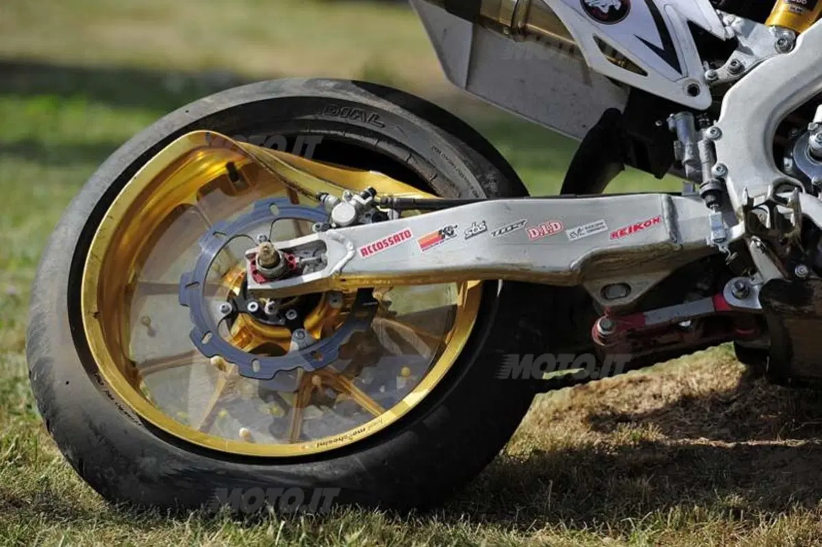 Mondiale Supermoto. Thomas Chareyre espugna Sankt Wendel (11)