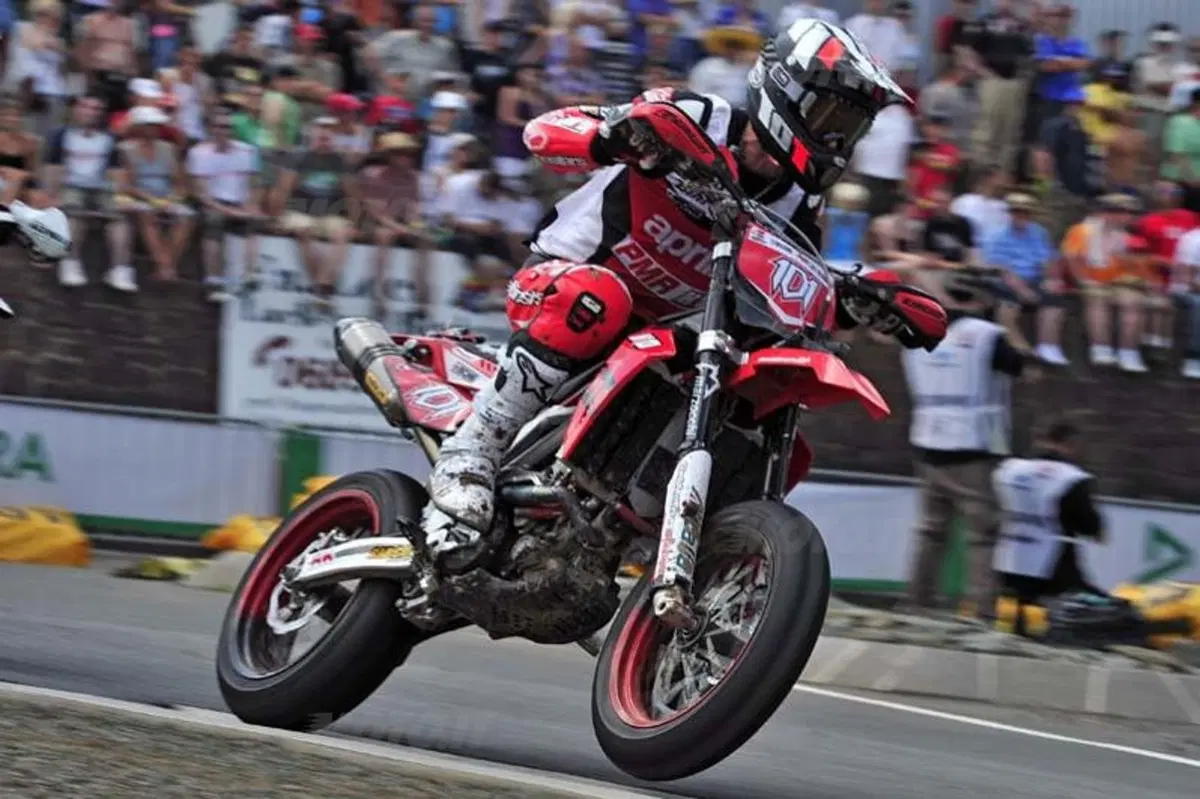 Mondiale Supermoto. Thomas Chareyre espugna Sankt Wendel (18)