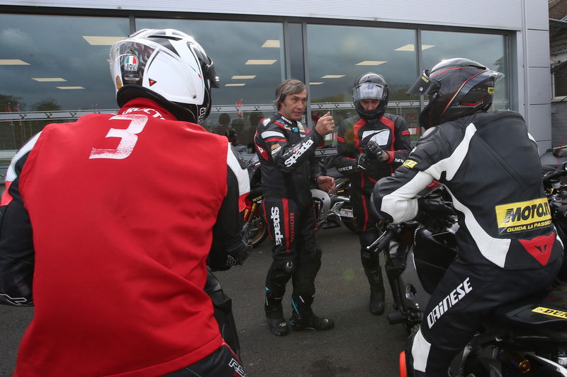 Ron Haslam in persona ci spiega i segreti di Donington