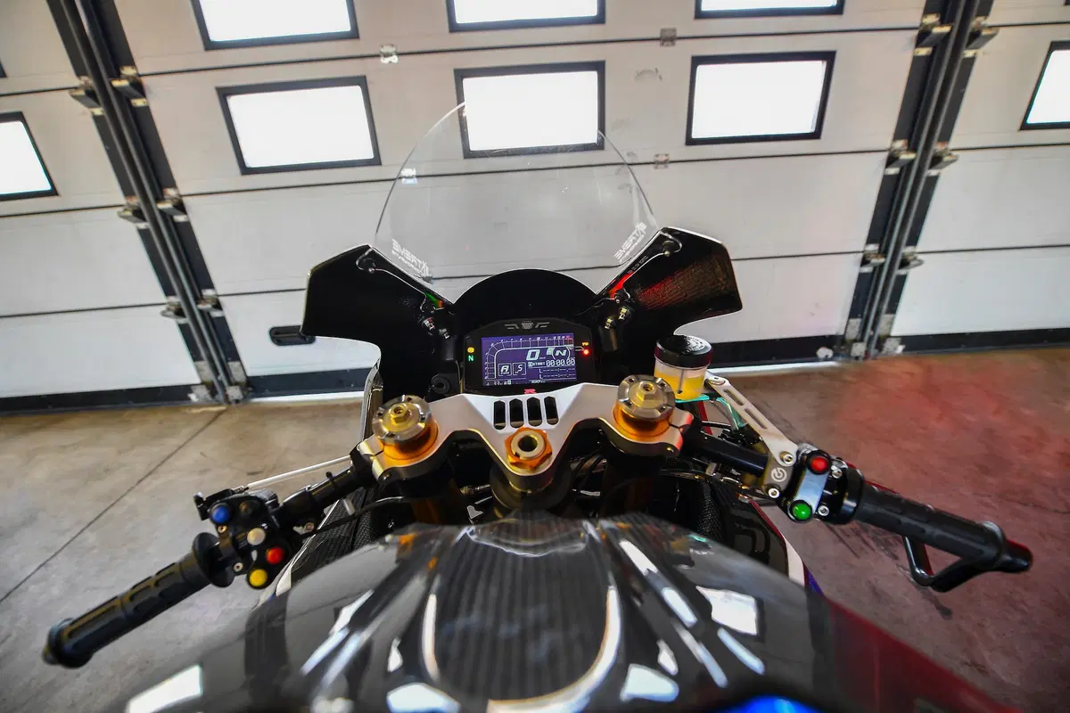 Suzuki GSX-R 1000R Ryuyo (4)