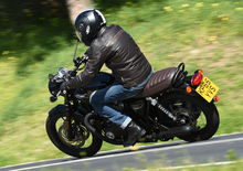 Bonneville T120 Black