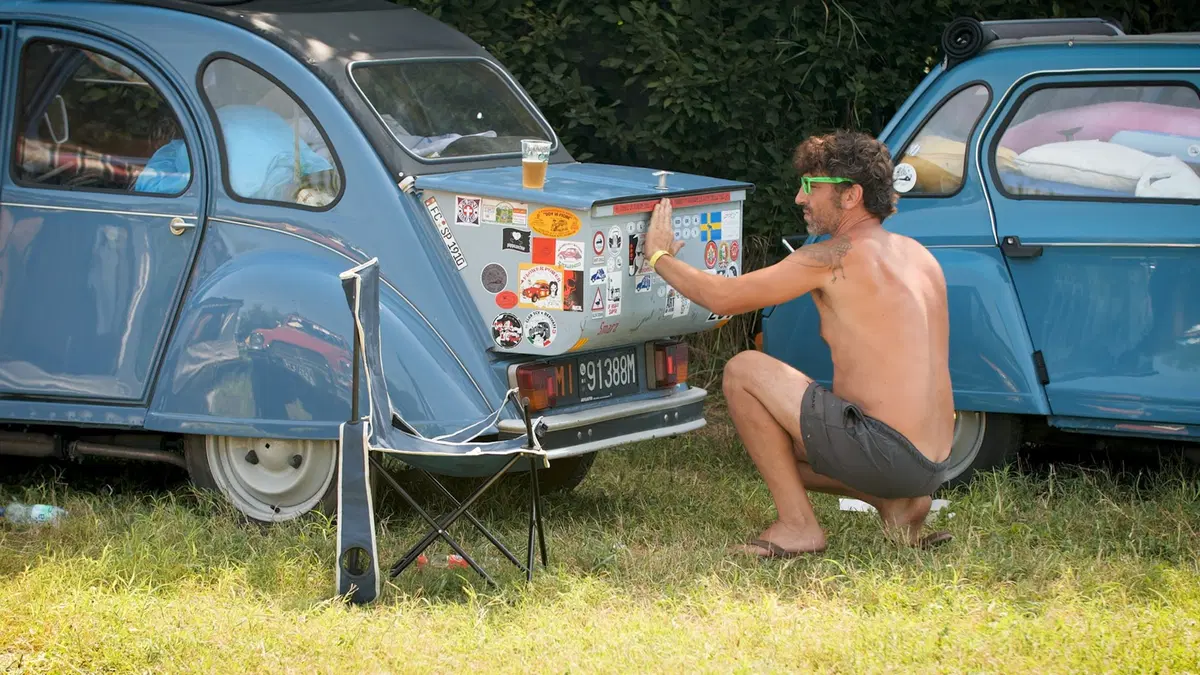 Citroën 2CV compie settant'anni e ispira una Special by Moto.it (7)