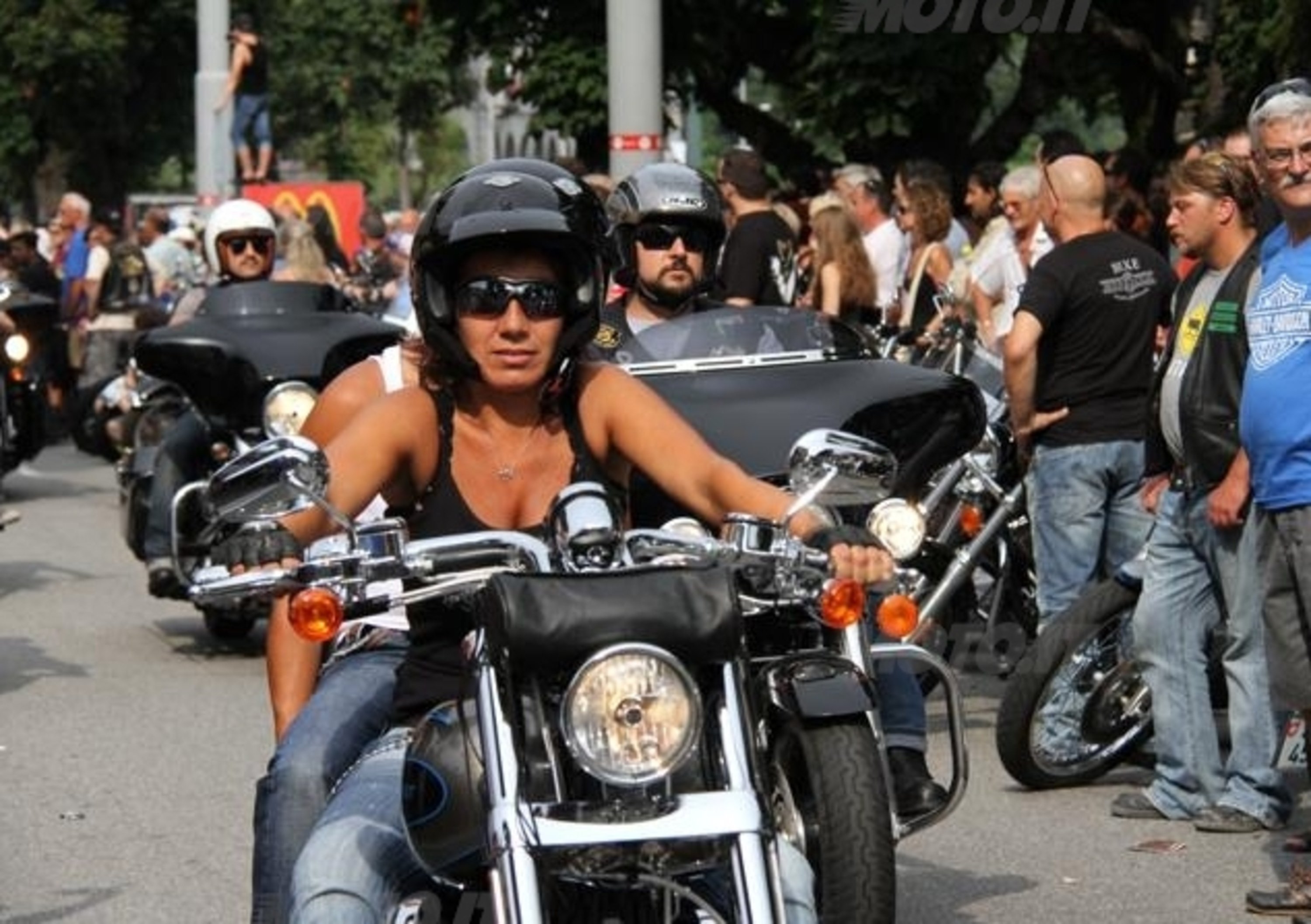 BIG TITS, i LIKE IT !, Swiss Harley Day, Lugano 9.7.11