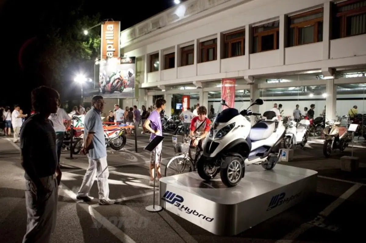 Grande successo della “Notte Aprilia” (2)