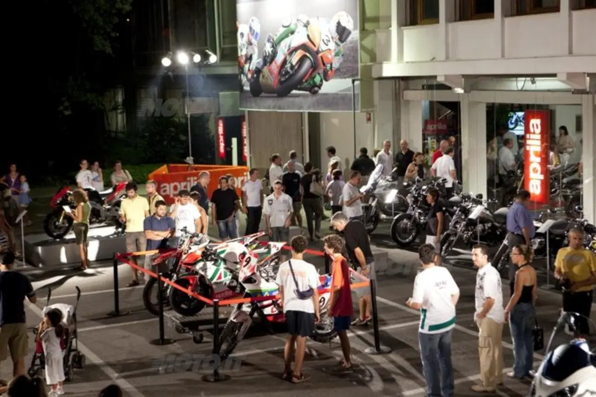 Grande successo della “Notte Aprilia” (3)