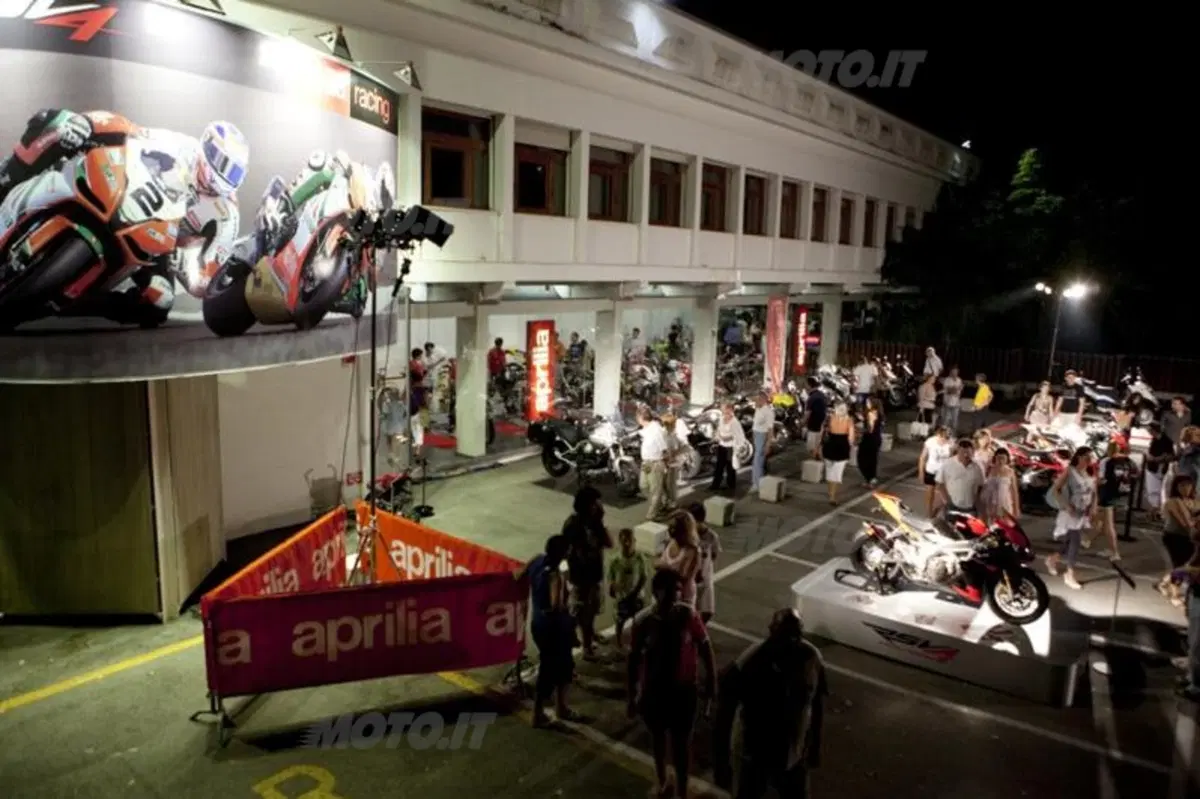 Grande successo della “Notte Aprilia” (4)