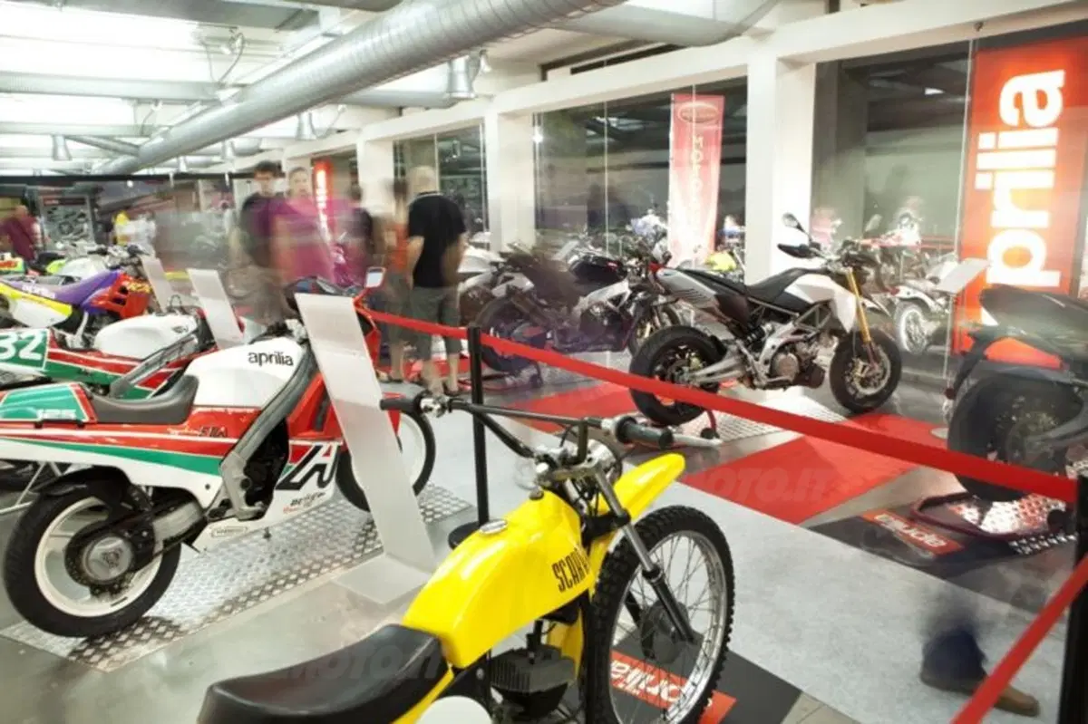 Grande successo della “Notte Aprilia” (7)