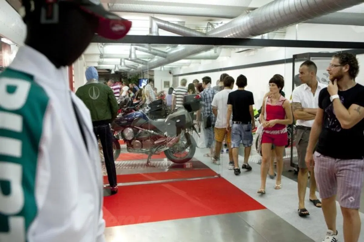 Grande successo della “Notte Aprilia” (9)