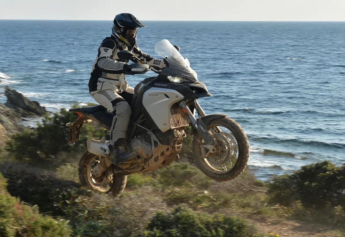 Ducati Multistrada 1200 Enduro (2)