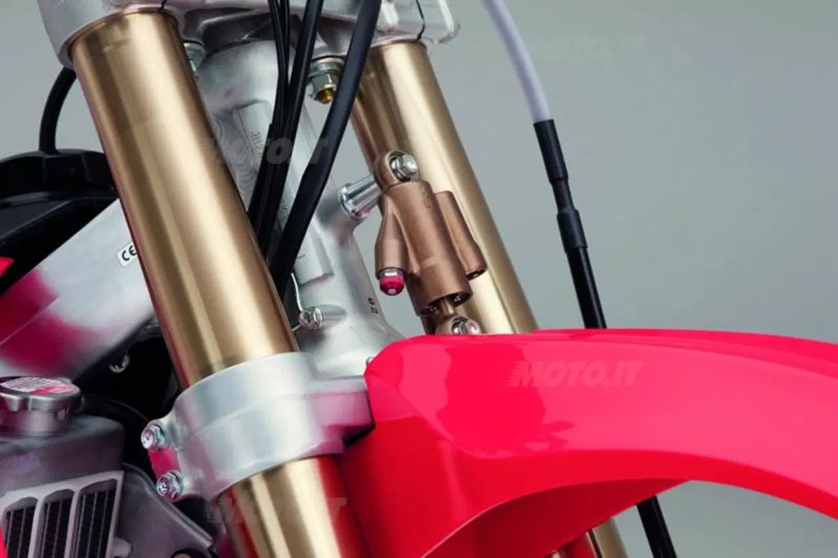 Motocross. Le Honda CRF del 2011 sono pronte (3)