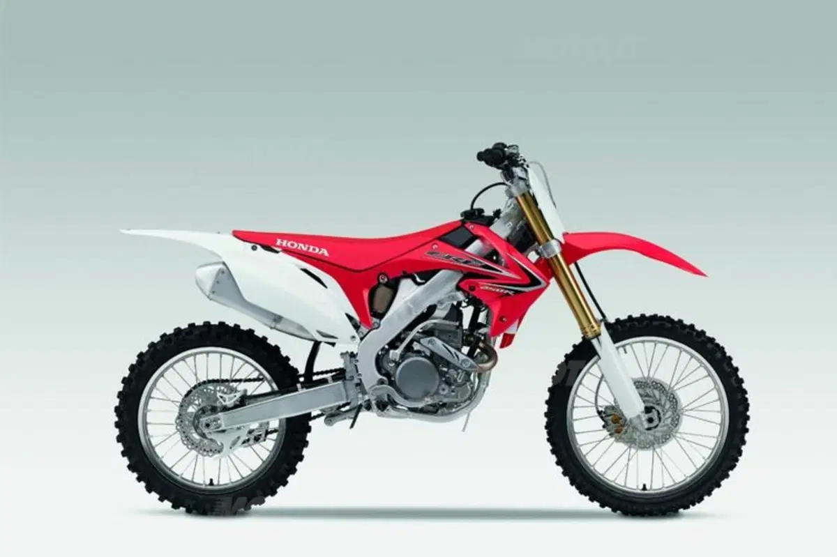 Motocross. Le Honda CRF del 2011 sono pronte (4)