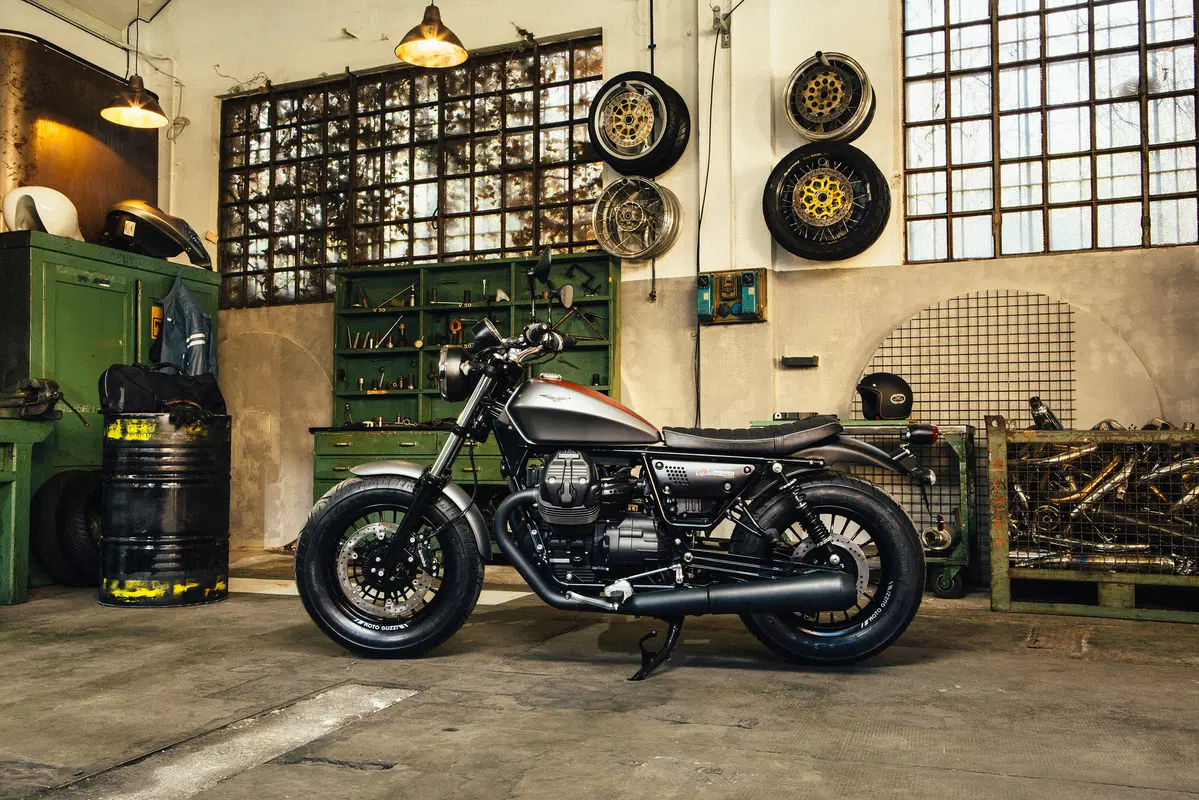 Moto Guzzi V9 Bobber e V9 Roamer (39)