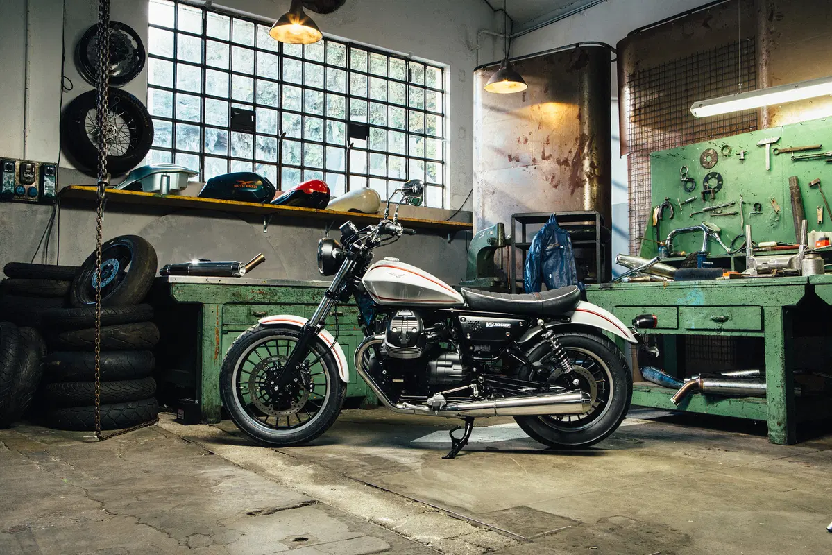 Moto Guzzi V9 Bobber e V9 Roamer (43)