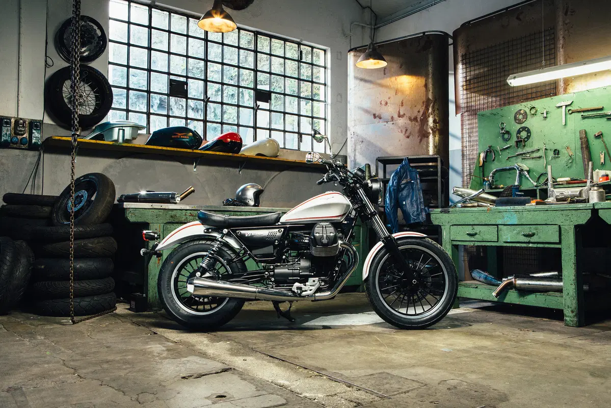 Moto Guzzi V9 Bobber e V9 Roamer (45)