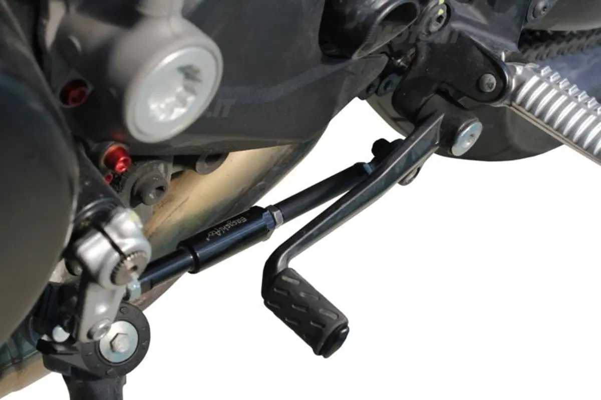 LLS Racing: accessori per Ducati Streefighter