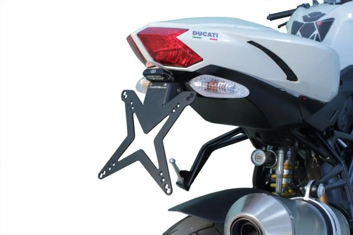 LLS Racing: accessori per Ducati Streefighter (2)