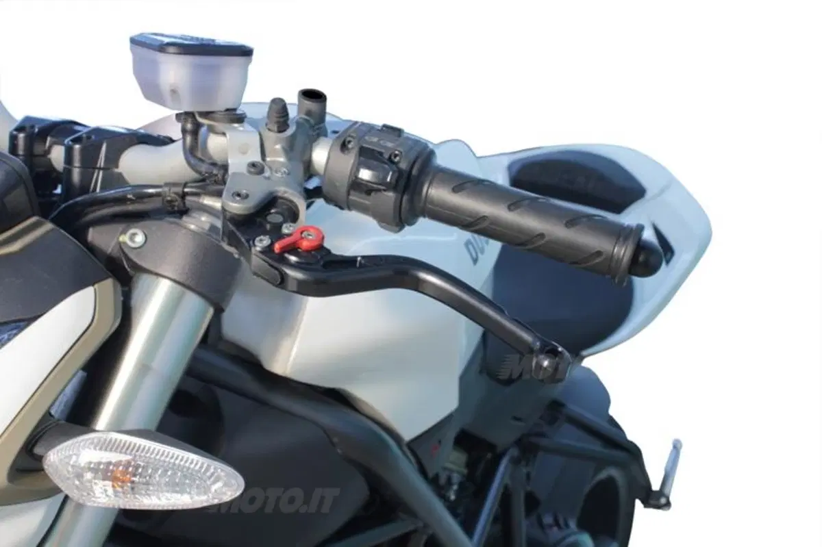 LLS Racing: accessori per Ducati Streefighter (3)