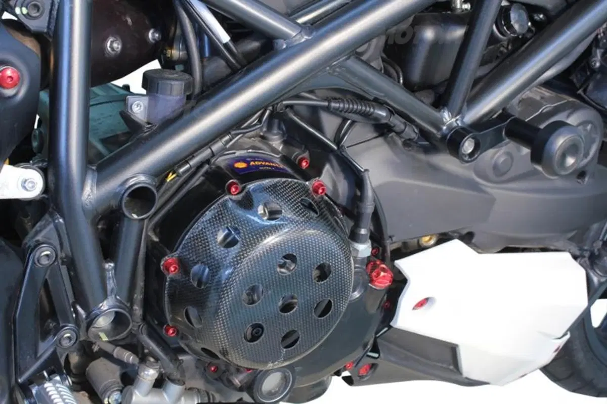 LLS Racing: accessori per Ducati Streefighter (5)