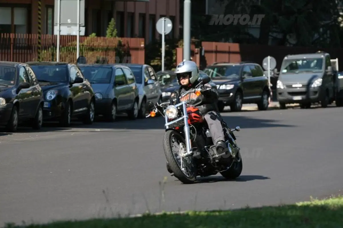 Harley-Davidson Dyna Wide Glide  (7)