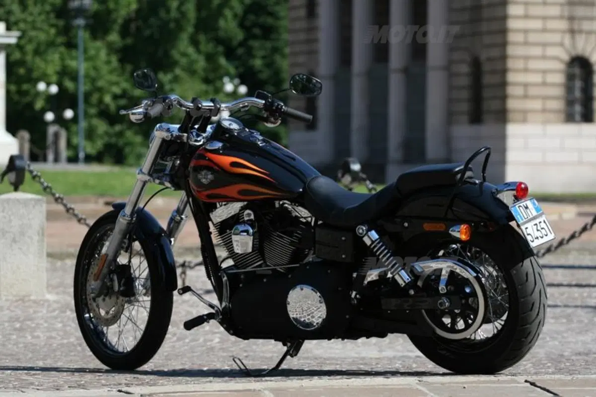 Harley-Davidson Dyna Wide Glide  (13)