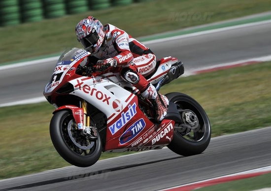 Superbike, Haga e Melandri nell'occhio del ciclone