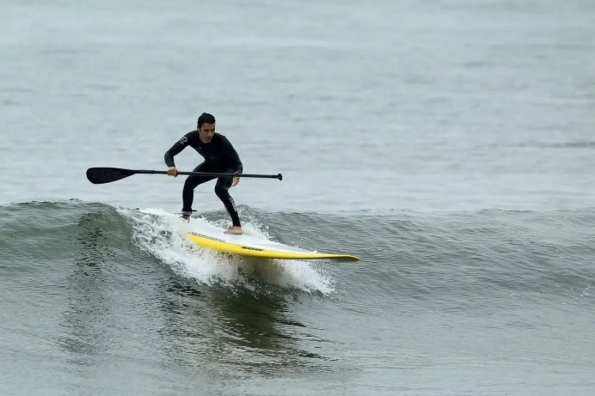 Pedrosa a Los Angeles tra surf e skydiving con Red Bull (3)