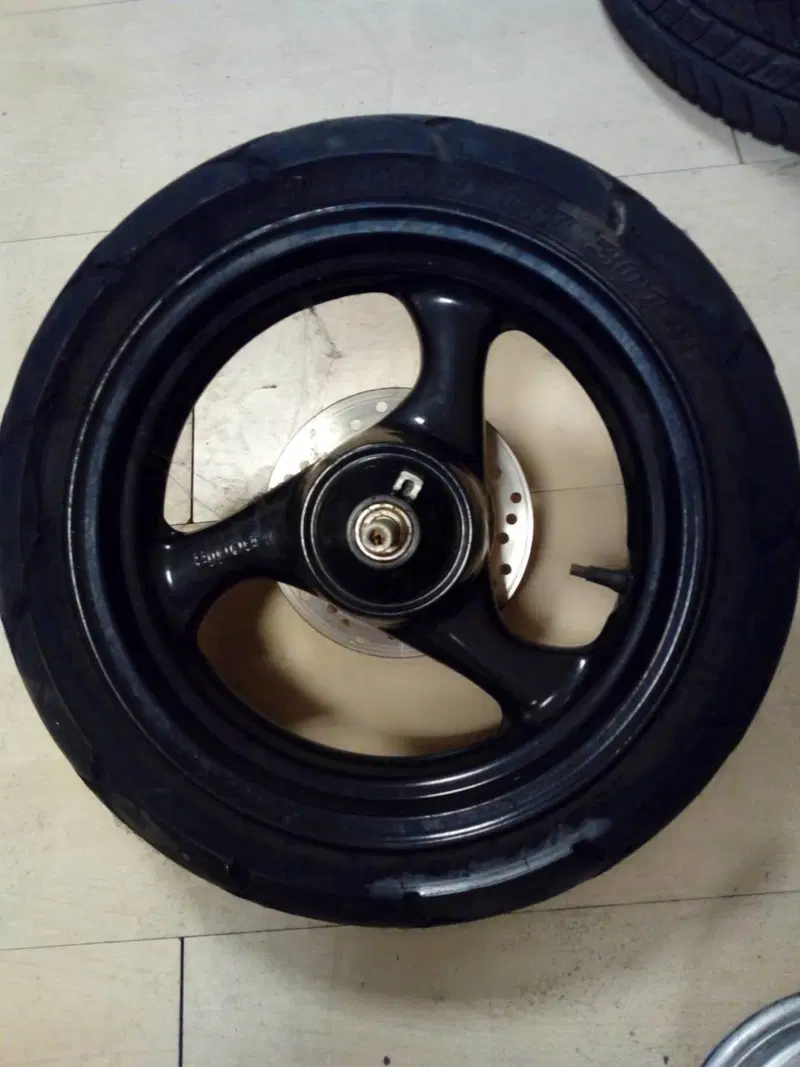 Cerchio posteriore honda cbr 600 f