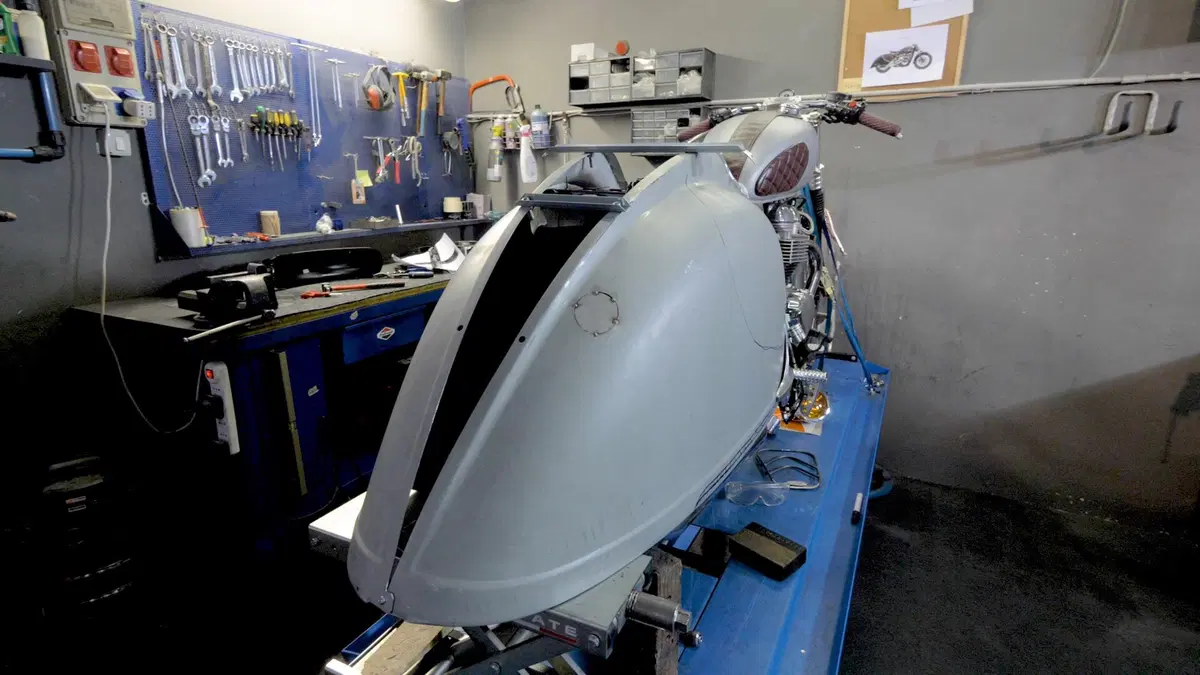 Citroën 2CV, la Special by South Garage e Moto.it comincia a prendere forma (7)