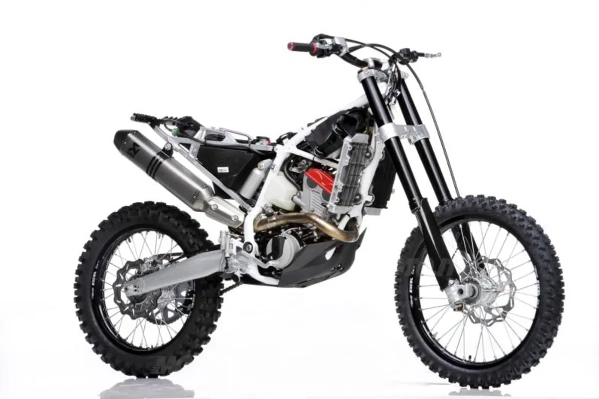 Le nuove Husqvarna TE449, TE511 e TC449 (7)