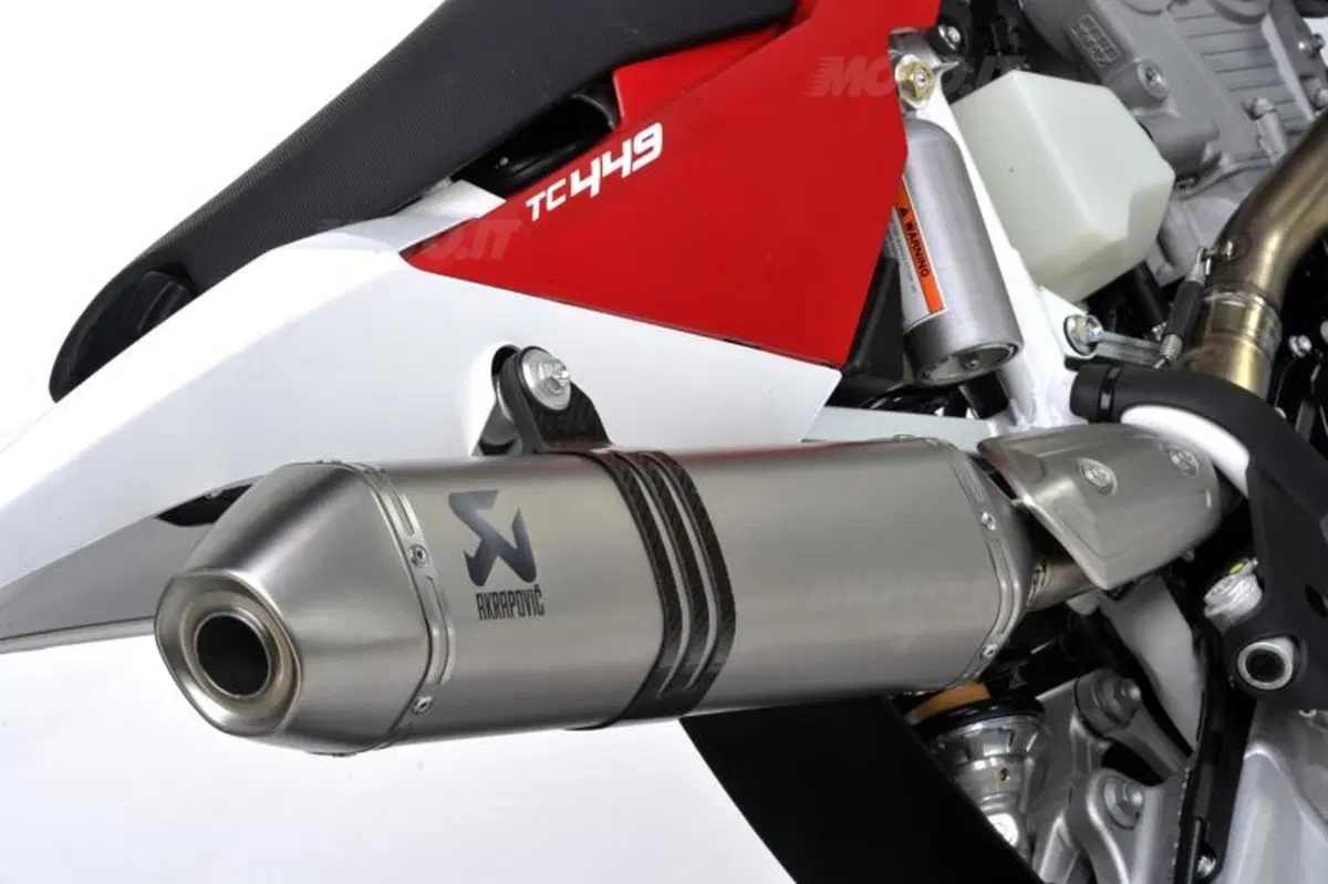 Le nuove Husqvarna TE449, TE511 e TC449 (10)