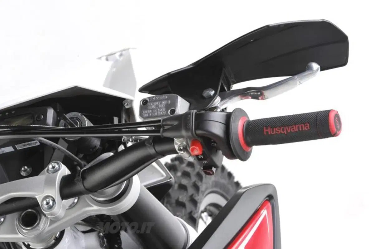 Le nuove Husqvarna TE449, TE511 e TC449 (23)